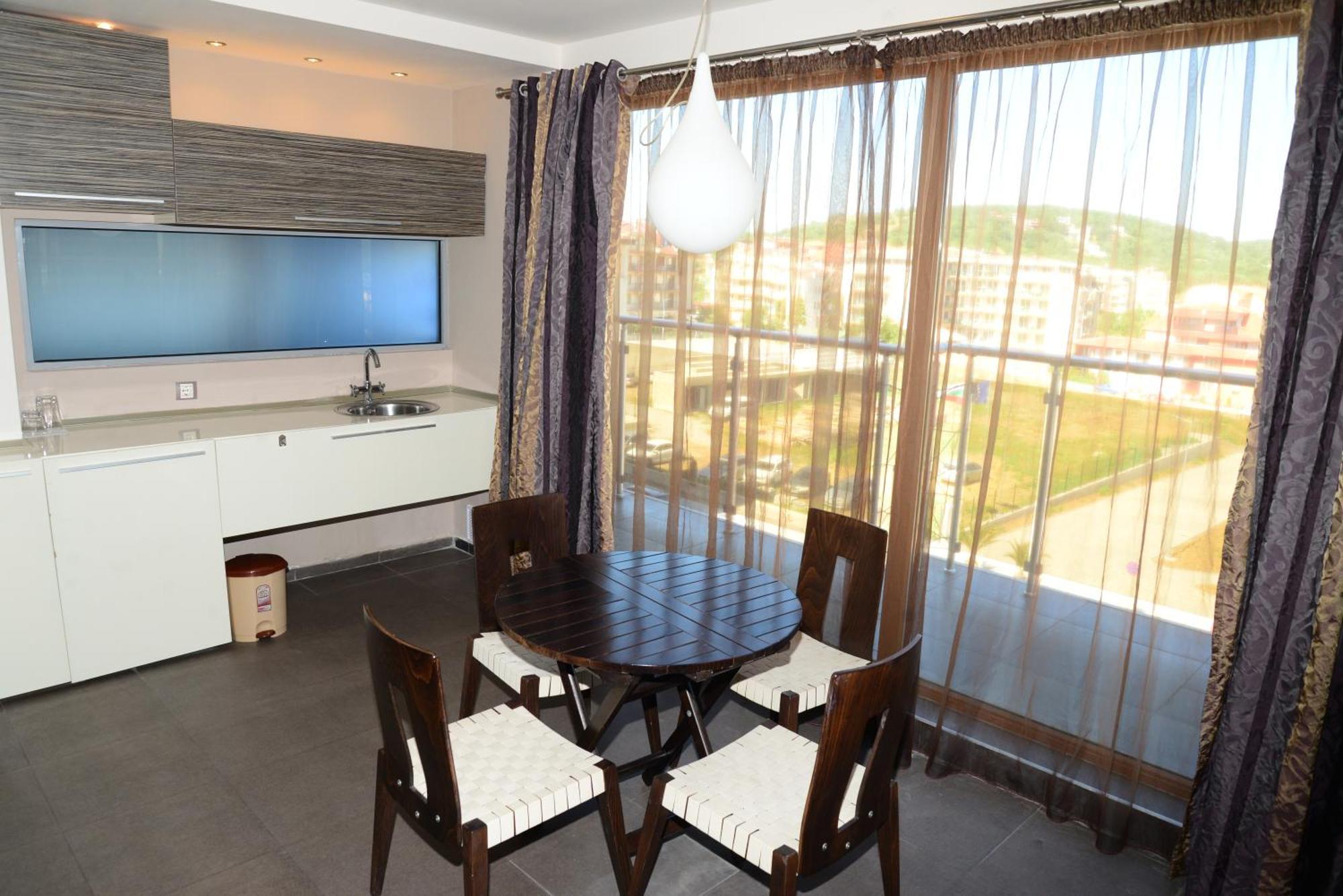 North Beach Hotel Primorsko Exterior photo